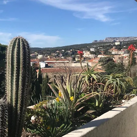 Le Cézanne, 200m Plage, Grand Balcon ,wifi, * Cassis