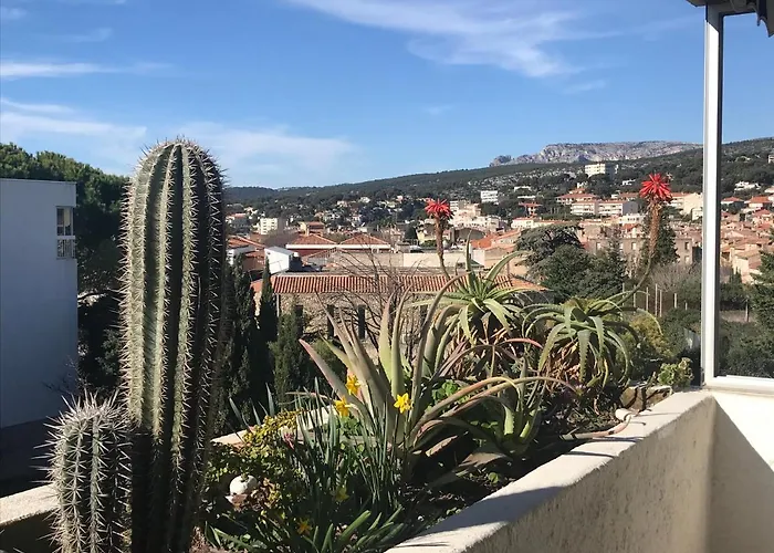 Le Cezanne, 200m Plage, Grand Balcon ,wifi, * Cassis